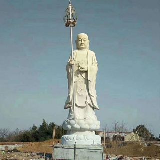 玻璃鋼雕塑和鑄銅雕塑的區(qū)別有哪些？