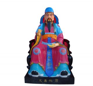 鑄銅雕塑和玻璃鋼雕塑的區(qū)別都有哪些？
