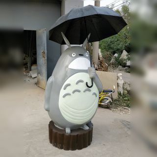 玻璃鋼雕塑有哪些優(yōu)勢？