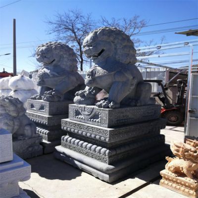 鎮(zhèn)宅招財景區(qū)古建青石石獅子 園林動物石雕擺件