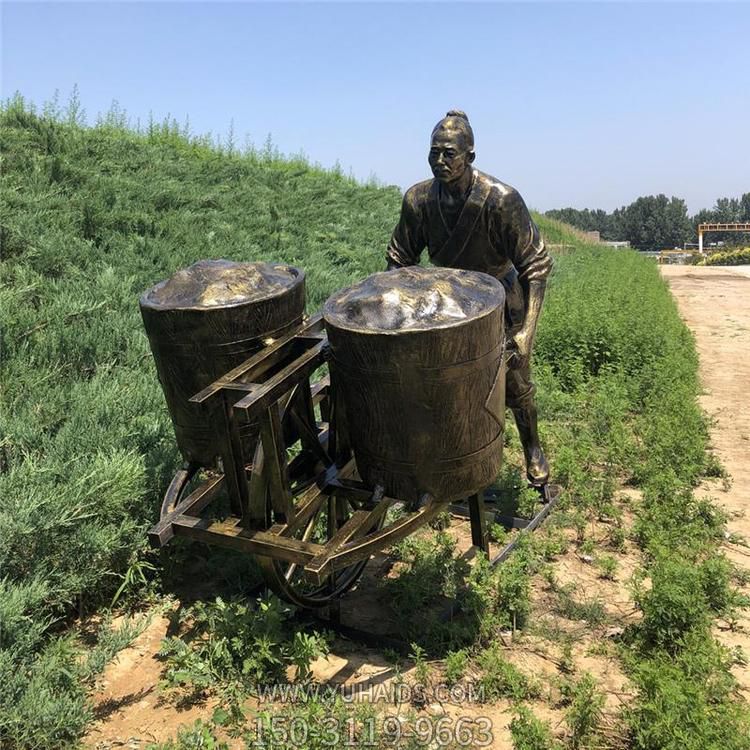 情景小品玻璃鋼仿銅推車(chē)的人物景觀雕塑