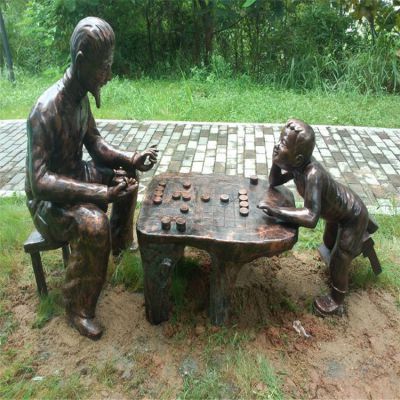 公園戶外銅雕下棋的人物景觀雕塑